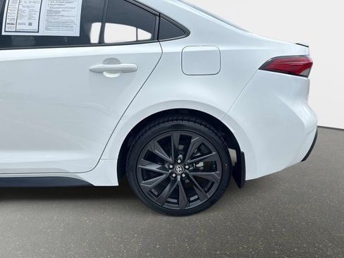 Used 2024 Toyota Corolla XSE FWD image 9