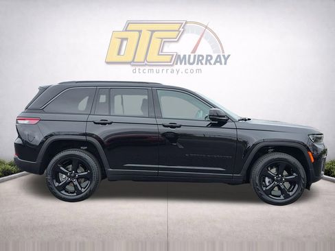 New 2026 Jeep Grand Cherokee Limited w/ Limited Altitude Package AWD/4WD image 4