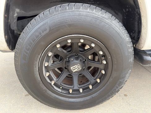 Used 2008 Toyota 4Runner SR5 AWD/4WD image 27