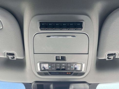 Used 2024 Ford F350 Lariat w/ FX4 Off-Road Package image 29