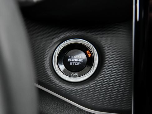 Used 2024 Jeep Grand Cherokee L Laredo AWD/4WD image 31