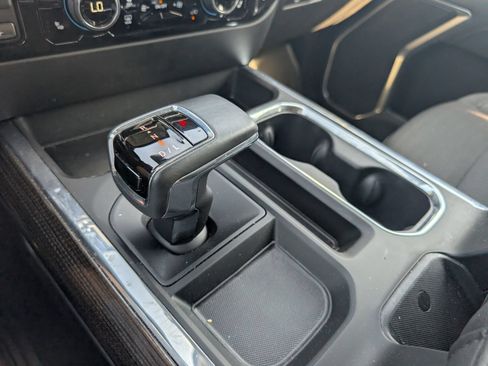 Used 2025 Chevrolet Silverado 1500 LT AWD/4WD image 15