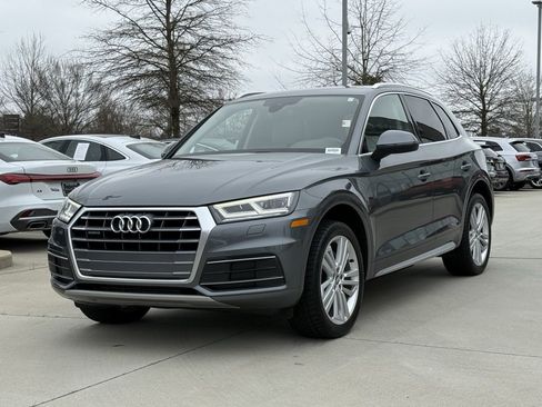 Used 2019 Audi Q5 2.0T Premium Plus w/ Premium Plus Package image 9