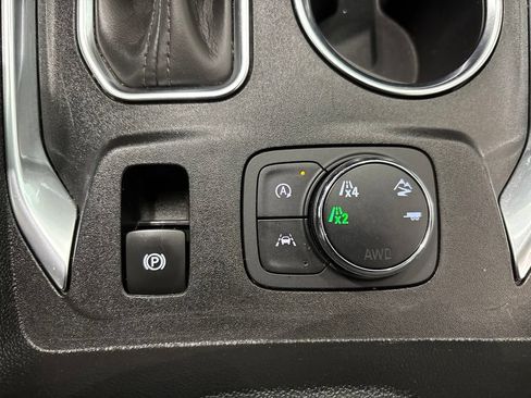 Used 2023 Chevrolet Traverse High Country w/ LPO, Floor Liner Package AWD/4WD image 34