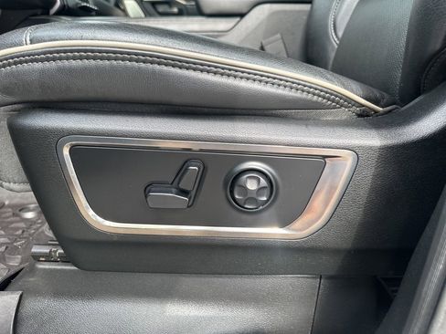 Used 2019 RAM 1500 Limited image 34