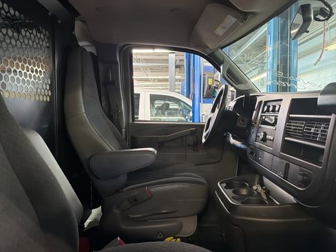 Used 2024 Chevrolet Express 2500 w/ Driver Convenience Package image 3