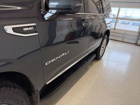 Used 2022 GMC Yukon Denali AWD/4WD image 7