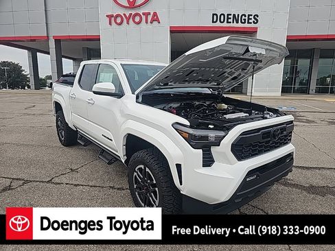 New 2025 Toyota Tacoma TRD Sport image 15