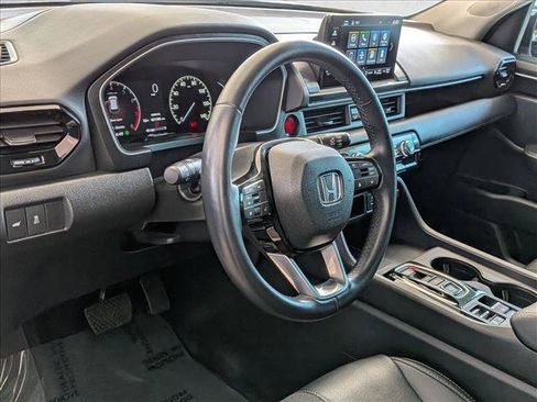 Certified 2024 Honda Pilot EX-L image 9