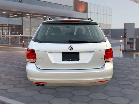 Used 2009 Volkswagen Jetta TDI FWD image 6