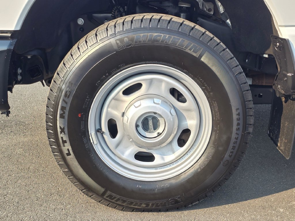 Used 2023 Ford F250 XL AWD/4WD image 8