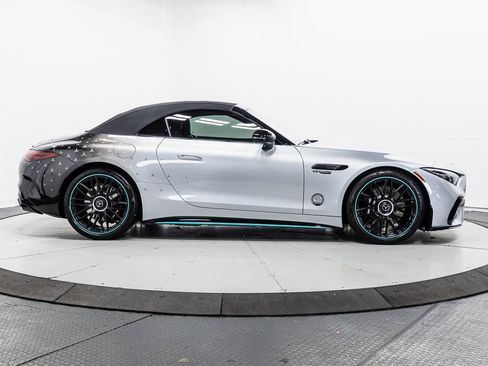 Used 2024 Mercedes-Benz SL 63 AMG 4MATIC image 34