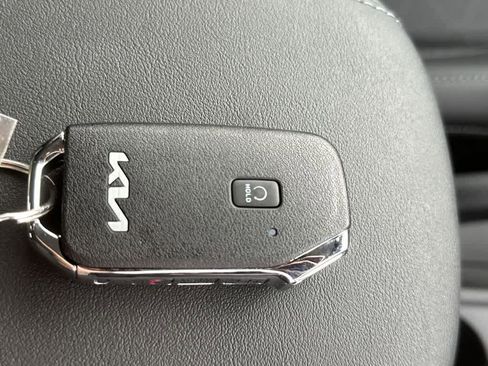 New 2026 Kia Seltos EX image 28