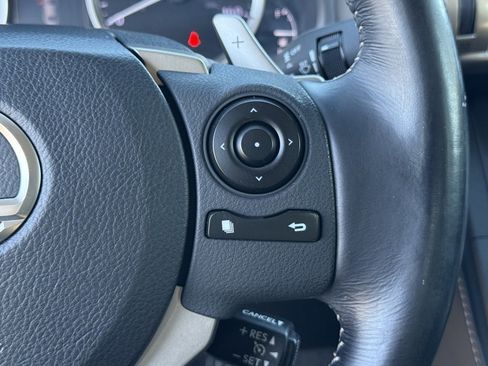 Used 2016 Lexus IS 200t image 23