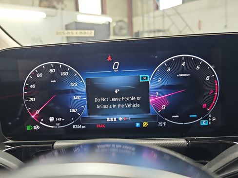 Used 2025 Mercedes-Benz GLA 250 image 20