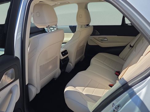 New 2026 Mercedes-Benz GLE 450 4MATIC image 11