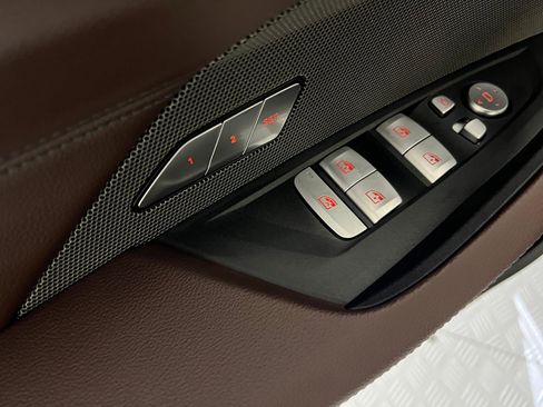 Used 2025 BMW i4 eDrive40 w/ M Sport Package image 11