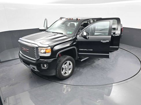 Used 2015 GMC Sierra 2500 Denali image 43