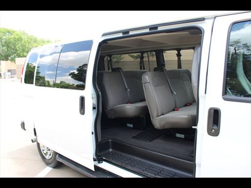 Used 2024 Chevrolet Express 3500 LT w/ LT Preferred Equipment Group RWD image 14