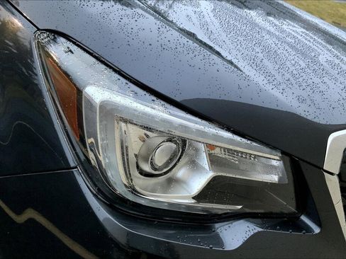 Used 2018 Subaru Forester 2.5i Premium AWD/4WD image 25
