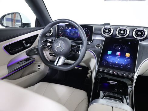 Used 2025 Mercedes-Benz CLE 450 4MATIC Cabriolet image 27