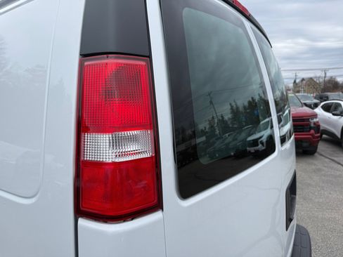 New 2026 Chevrolet Express 2500 image 16