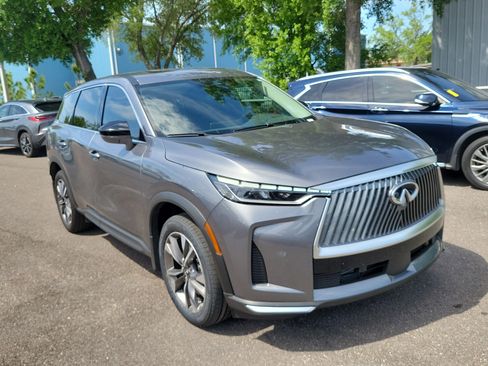 Used 2026 INFINITI QX60 Pure w/ Cargo Package image 2