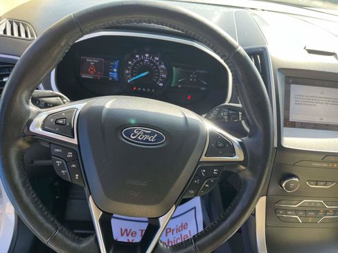 Used 2019 Ford Edge SEL w/ Equipment Group 201A FWD image 16