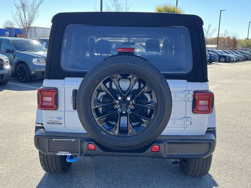 Used 2023 Jeep Wrangler Sahara image 5