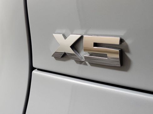 Used 2025 BMW X5 M60i AWD/4WD image 7