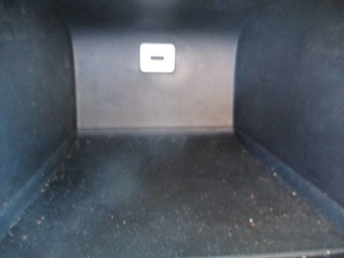 Used 2017 Chevrolet Suburban LT image 32