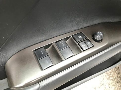 Used 2023 Toyota Camry SE image 14