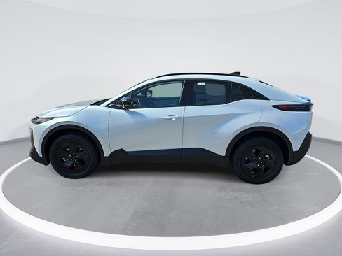 New 2026 Subaru Uncharted AWD image 8