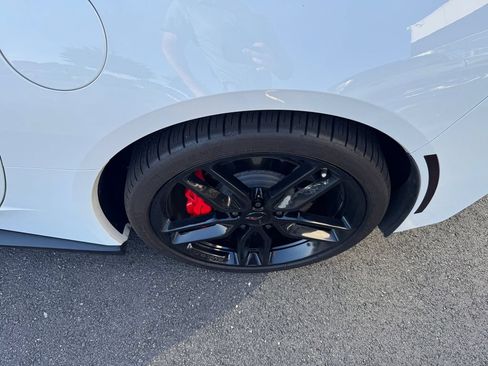 Used 2019 Chevrolet Corvette Stingray Coupe w/ Battery Protection Package RWD image 10