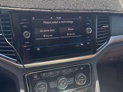 Used 2023 Volkswagen Atlas SE w/ Panoramic Sunroof Package