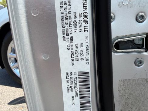 Used 2012 Chrysler 300 Limited RWD image 31