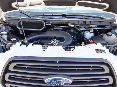 Used 2015 Ford Transit 250 130 Low Roof RWD image 30