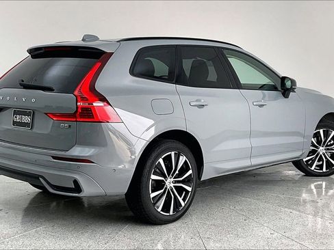 Used 2024 Volvo XC60 B5 Ultimate w/ Protection Package Premier image 2