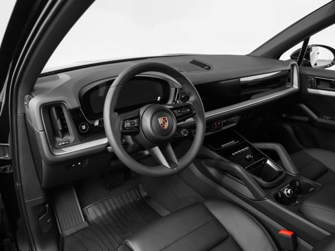 Certified 2025 Porsche Cayenne image 38