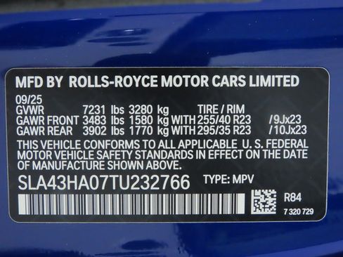 New 2026 Rolls-Royce Cullinan Black Badge image 34