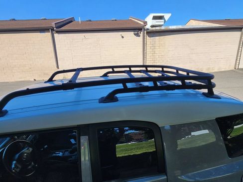 Used 2014 Toyota FJ Cruiser 4WD w/ Upgrade Package image 17