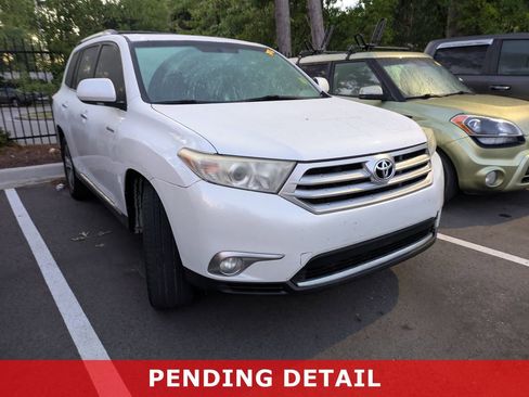 Used 2011 Toyota Highlander Limited w/ Tow Pkg image 1