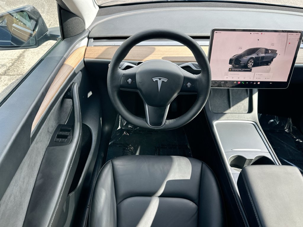 Used 2024 Tesla Model Y Long Range AWD/4WD image 22