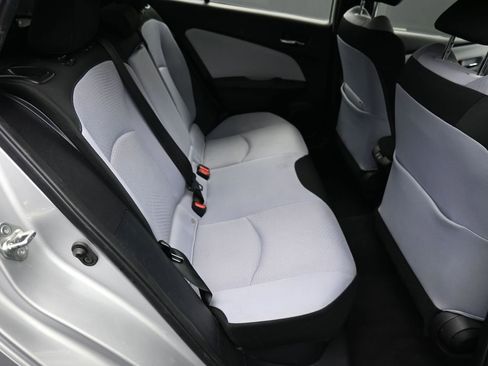 Certified 2022 Toyota Prius LE image 22