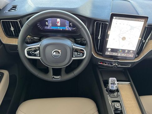 Used 2026 Volvo XC60 B5 Plus w/ Protection Package Premier AWD/4WD image 15
