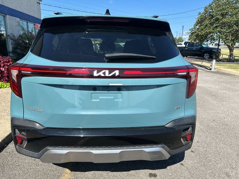 Used 2024 Kia Seltos SX w/ SX Sunroof Package AWD/4WD image 5