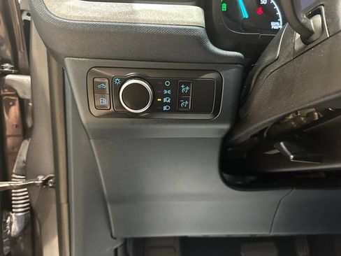 Used 2022 Ford Maverick XLT FWD image 11
