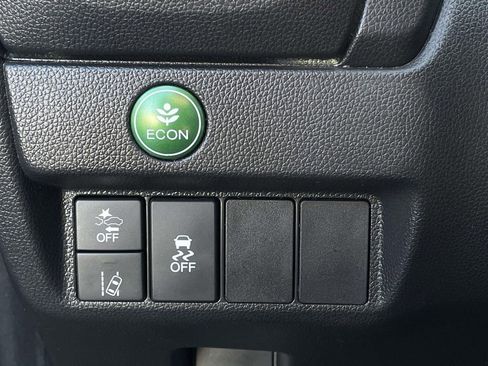 Used 2018 Honda Fit EX image 10