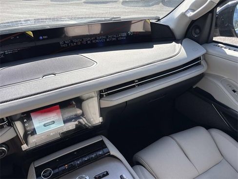 New 2025 Lincoln Navigator Reserve image 15