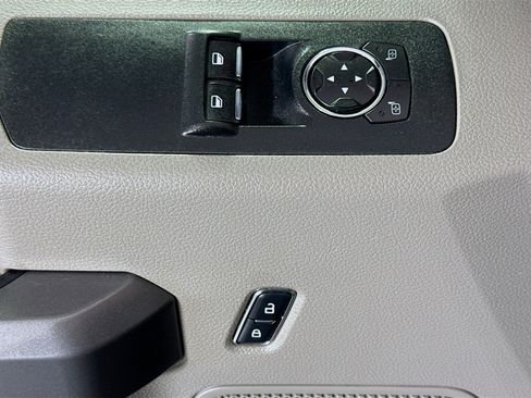 Used 2017 Ford F150 XLT w/ Equipment Group 301A Mid image 22